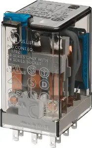 Finder 55.33.9.024.0010 miniatūrais spraudņa relejs, 24V DC, 10A, 3 pārslēdzējkontakti, ar testa pogu