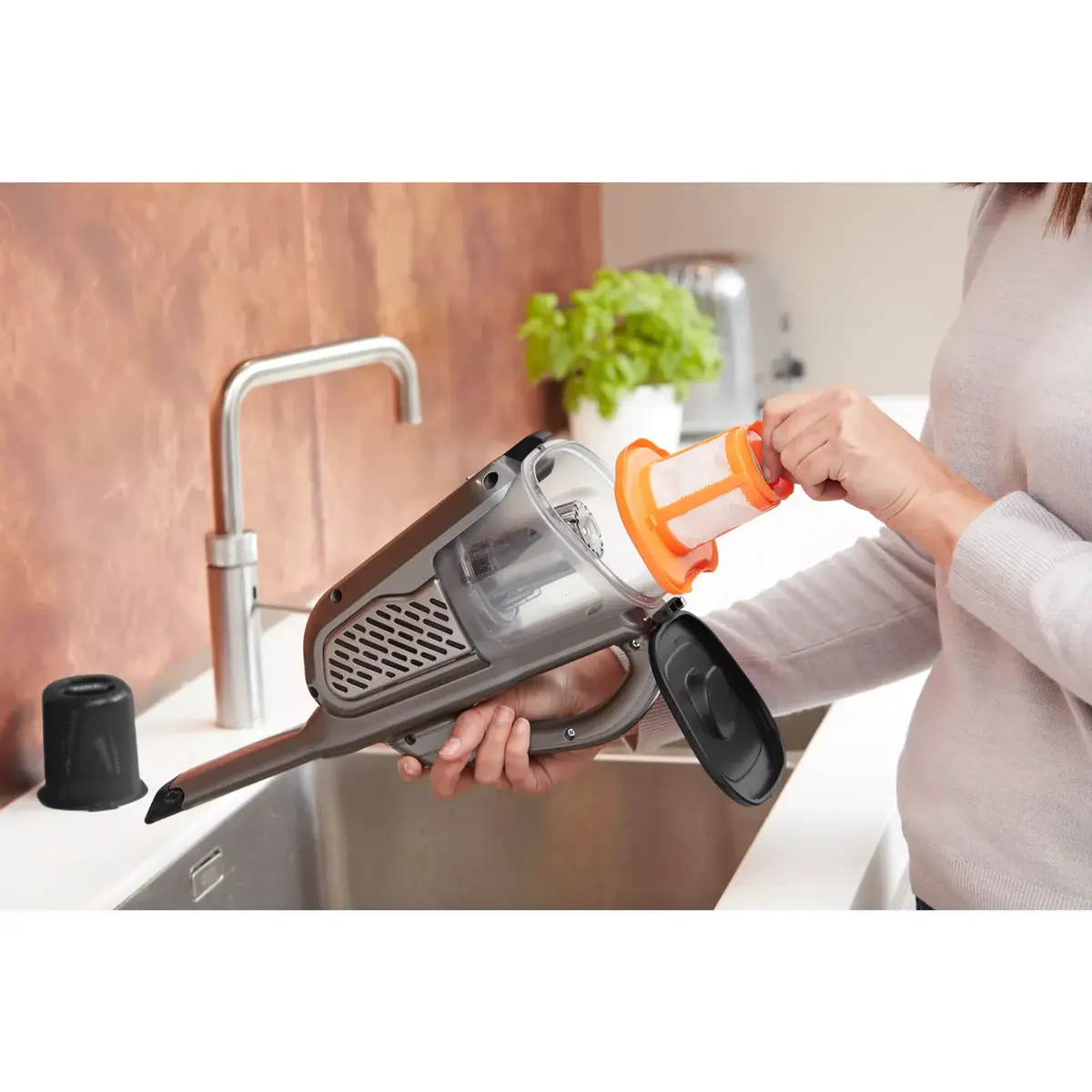Ручной пылесос Black & Decker BHHV520JF Photo 30