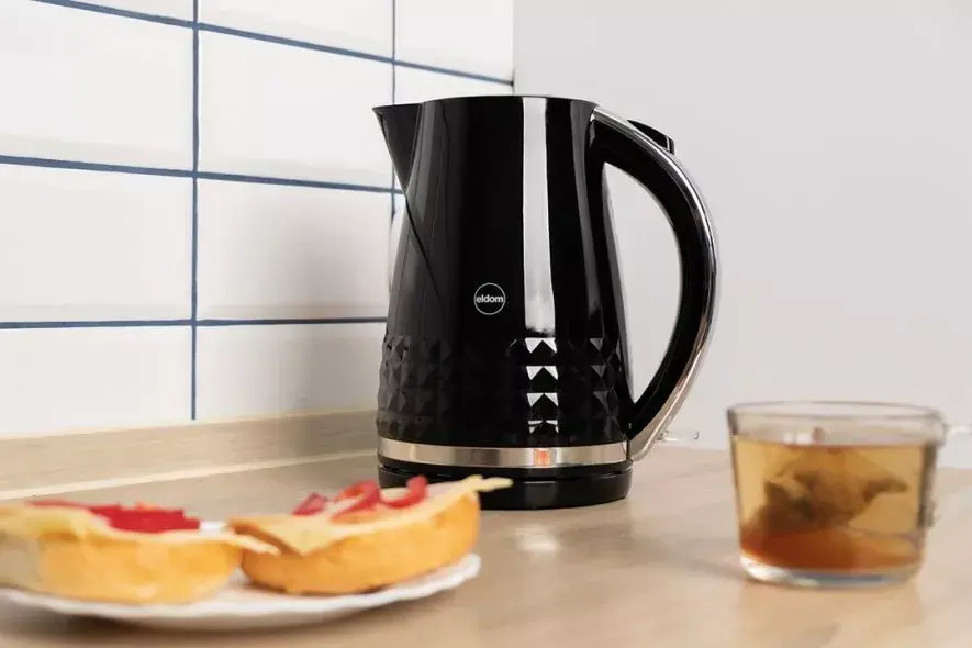 Eldom C270C electric kettle 1.7 L 2150 W Photo 9