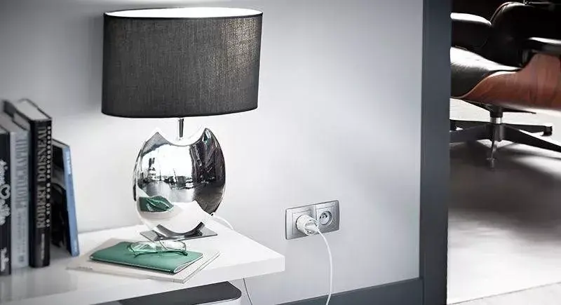 Розетка Somfy Indoor IO On/Off 1822618 Photo 2