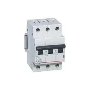 Автоматический выключатель Legrand 3-полюсный 16A 6kA модель 419235