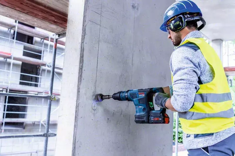 Перфоратор Bosch GBH 18V-36 C Professional Photo 2