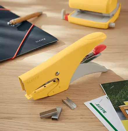 Степлер LEITZ 56450019 плоское крепление жёлтый Photo 3