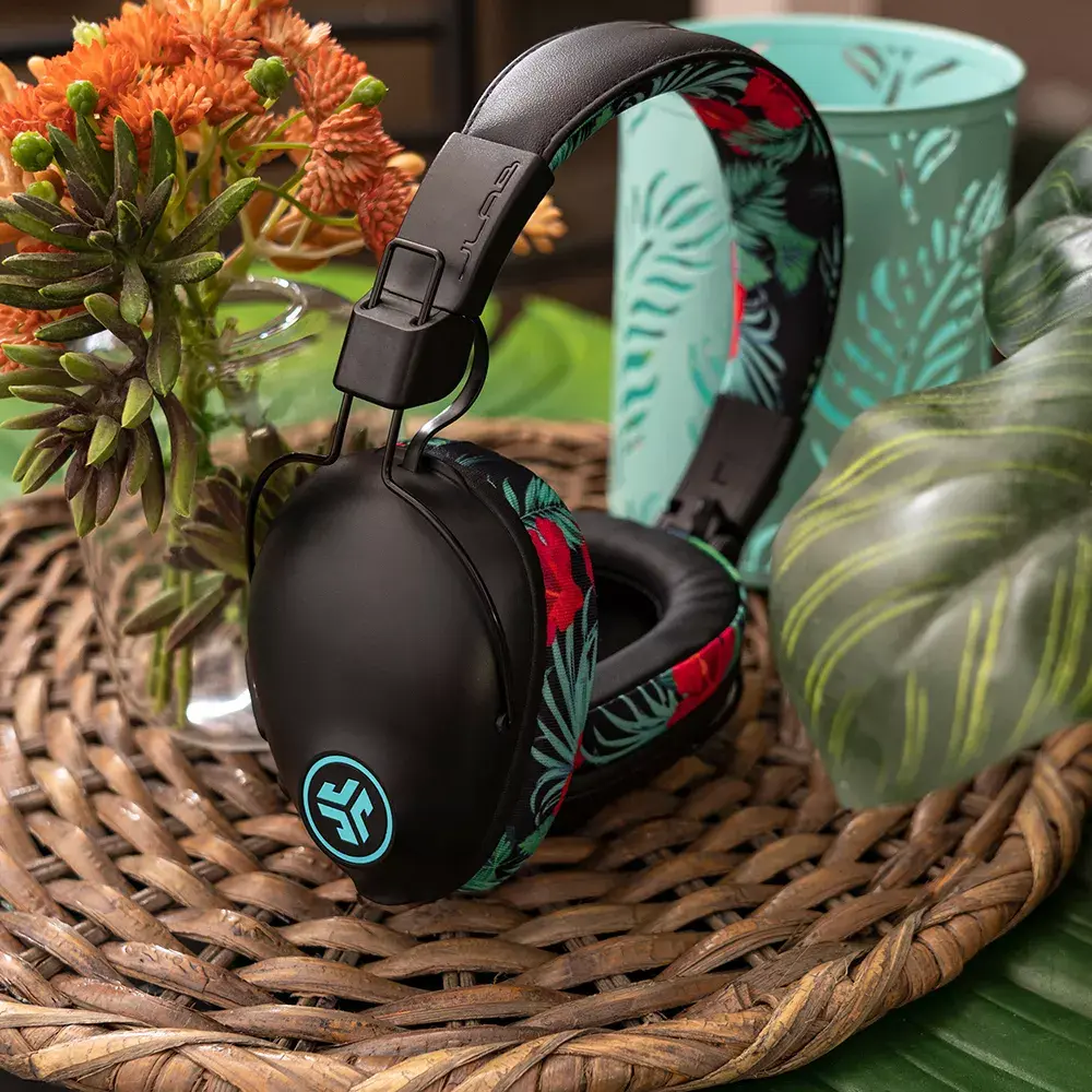 Наушник JLab Studio Pro Wireless Over-Ear Photo 5