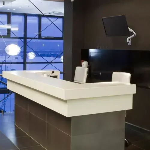 Sienas monitora statīvs Ergotron MXV sērija MXV Photo 3
