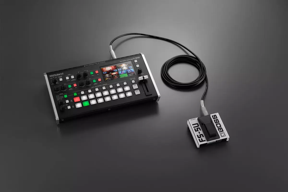 Коммутатор видео Roland V-8HD Photo 11