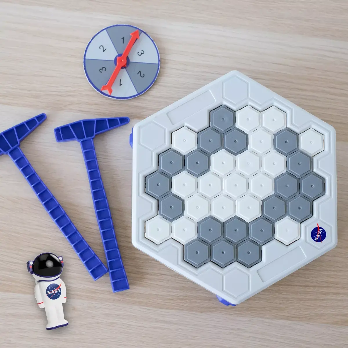 Stratego Thumbs Up Moon Miner Photo 3