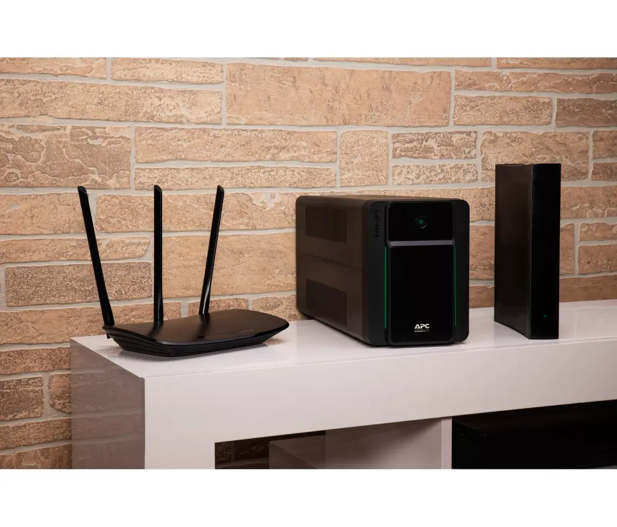Nepārtraukta barošanas avots APC Easy UPS 2.2 kVA Photo 5
