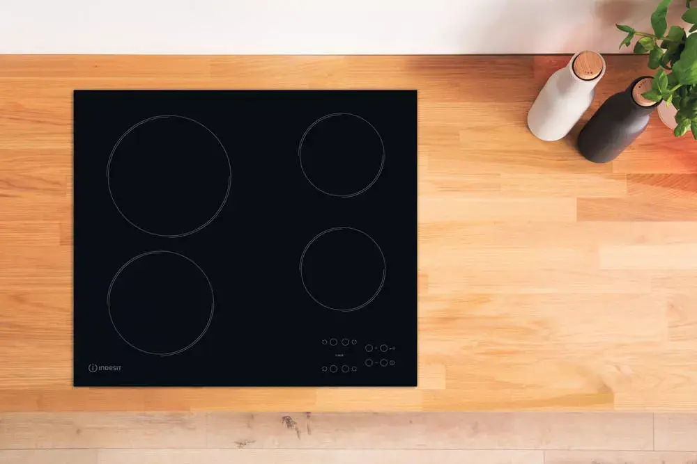 Indesit AAR 160 C Built-in Ceramic Hob Photo 2