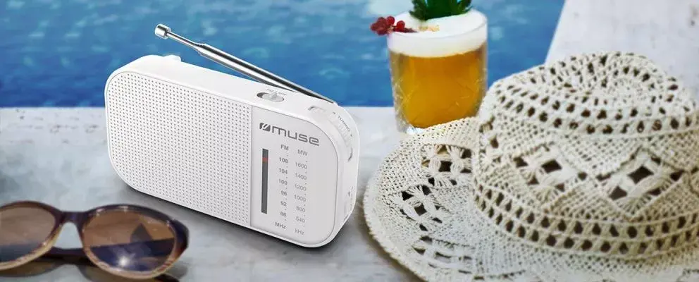 Muse M-025 RW portable analog radio Photo 2