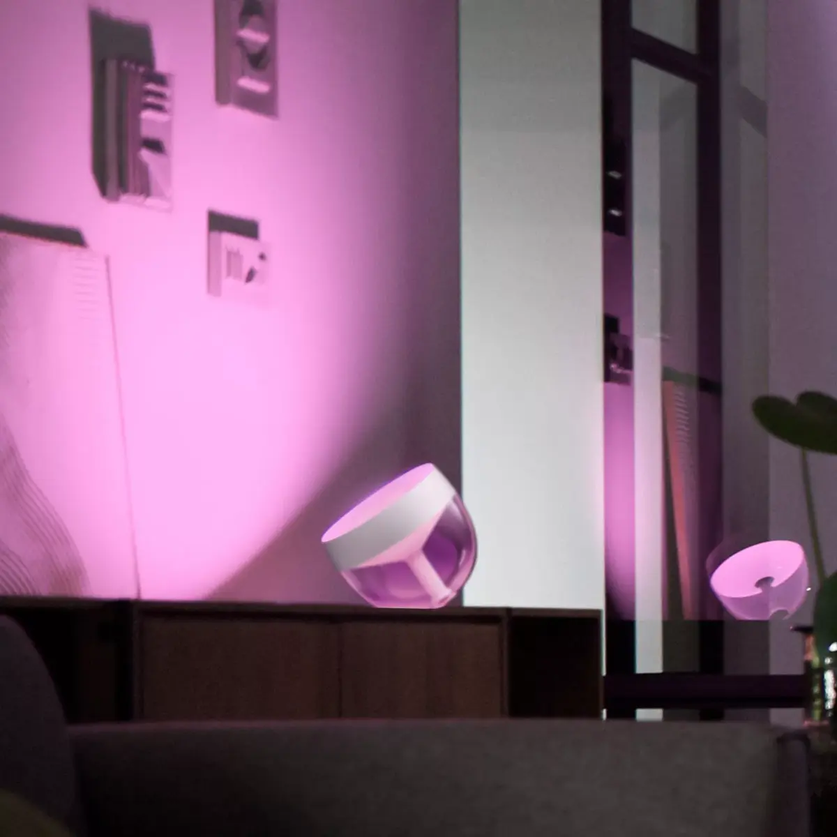 Smart table lamp Philips Hue White and colour ambience Iris Photo 6