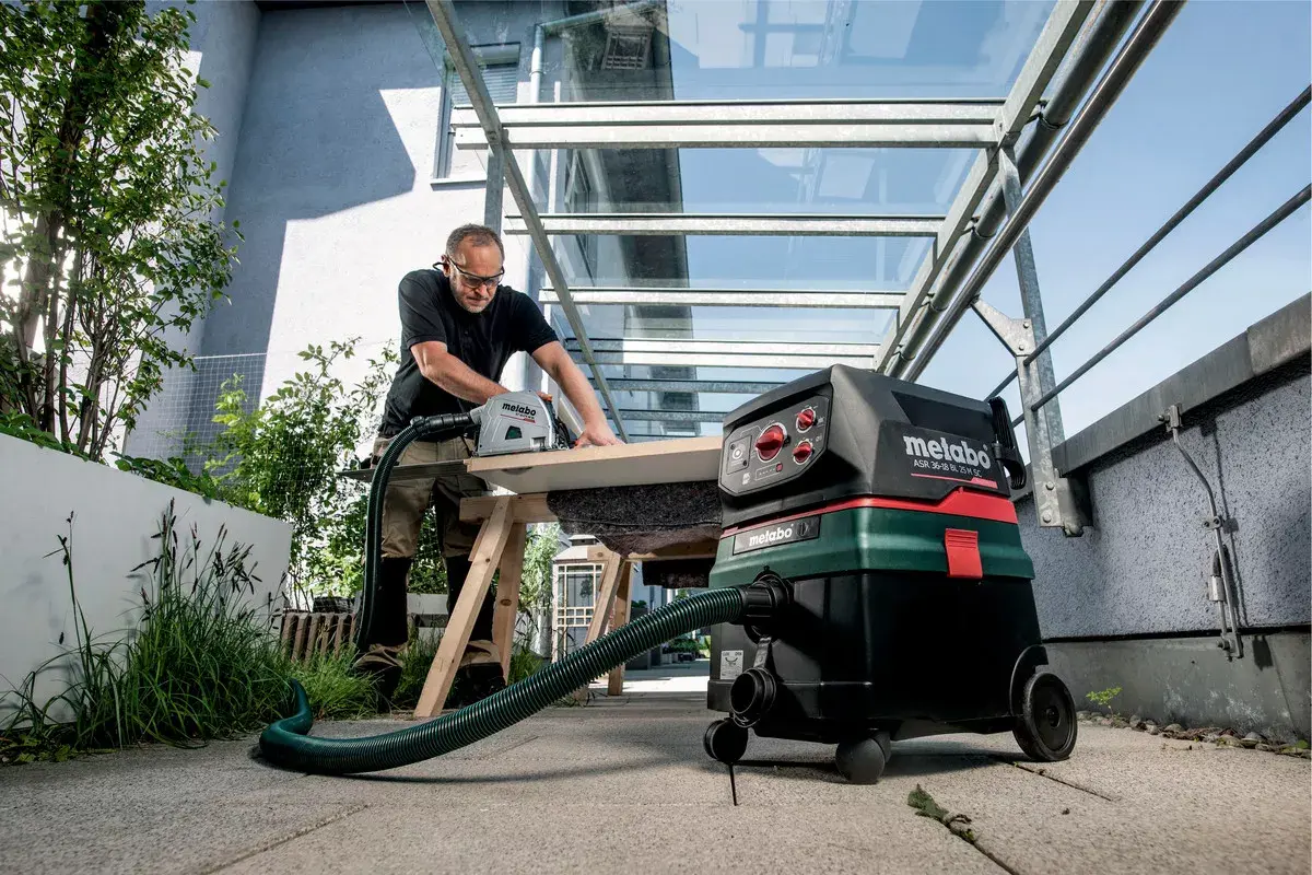 Saw Metabo KT 18 LTX 66 BL Photo 5