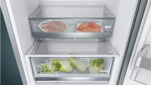 Siemens iQ500 KG39EALCA Freestanding Fridge-Freezer Photo 2