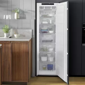 Electrolux LUT6NF18S freezer Upright freezer Built-in 204 L F White