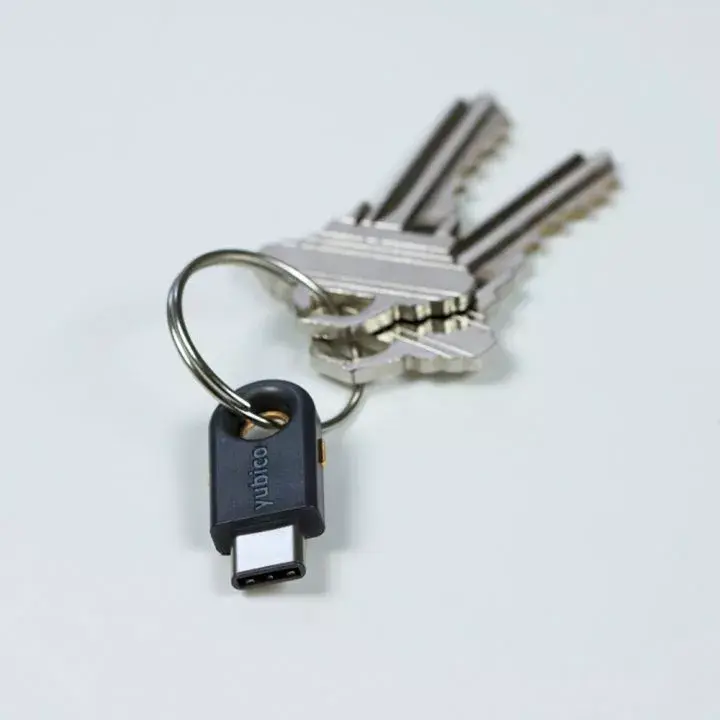 Ключ безопасности Yubico YubiKey 5C Photo 3