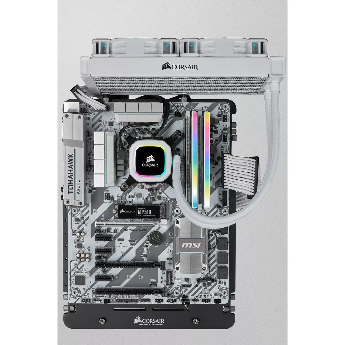 Atmiņas modulis Corsair 32GB CMH32GX4M2E3200C16W Photo 3