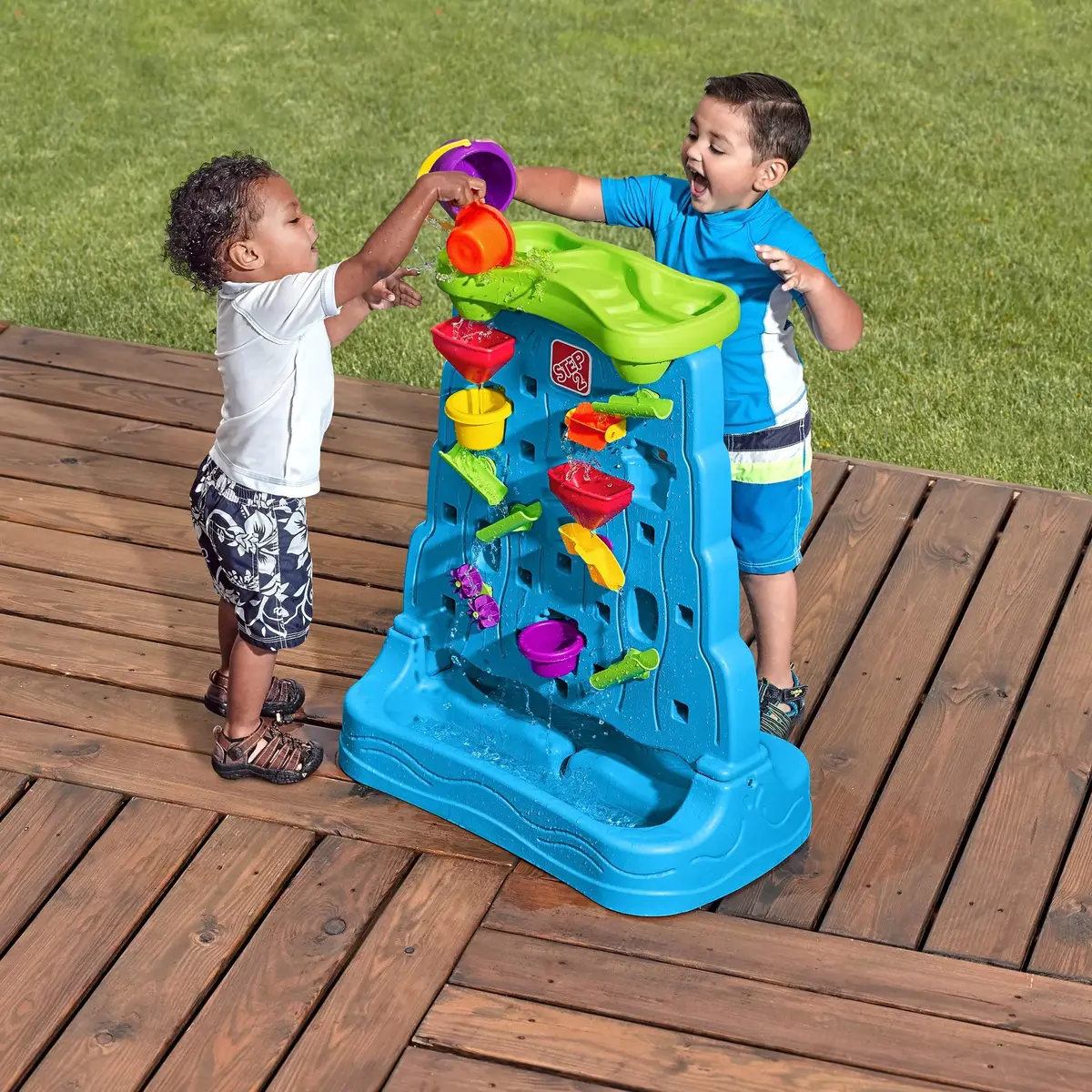 Step 2 Waterfall Discovery Wall ūdens galds Photo 5