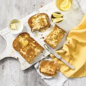 Toasts 2 slices of bread at the same time