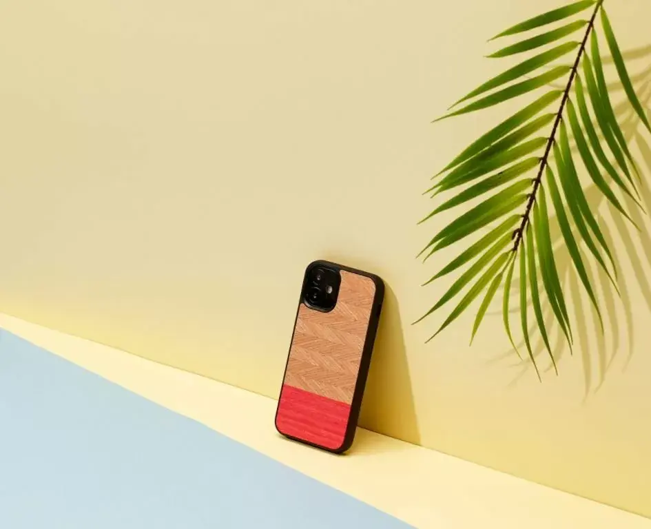 Man and Wood iPhone 12 mini case Photo 3
