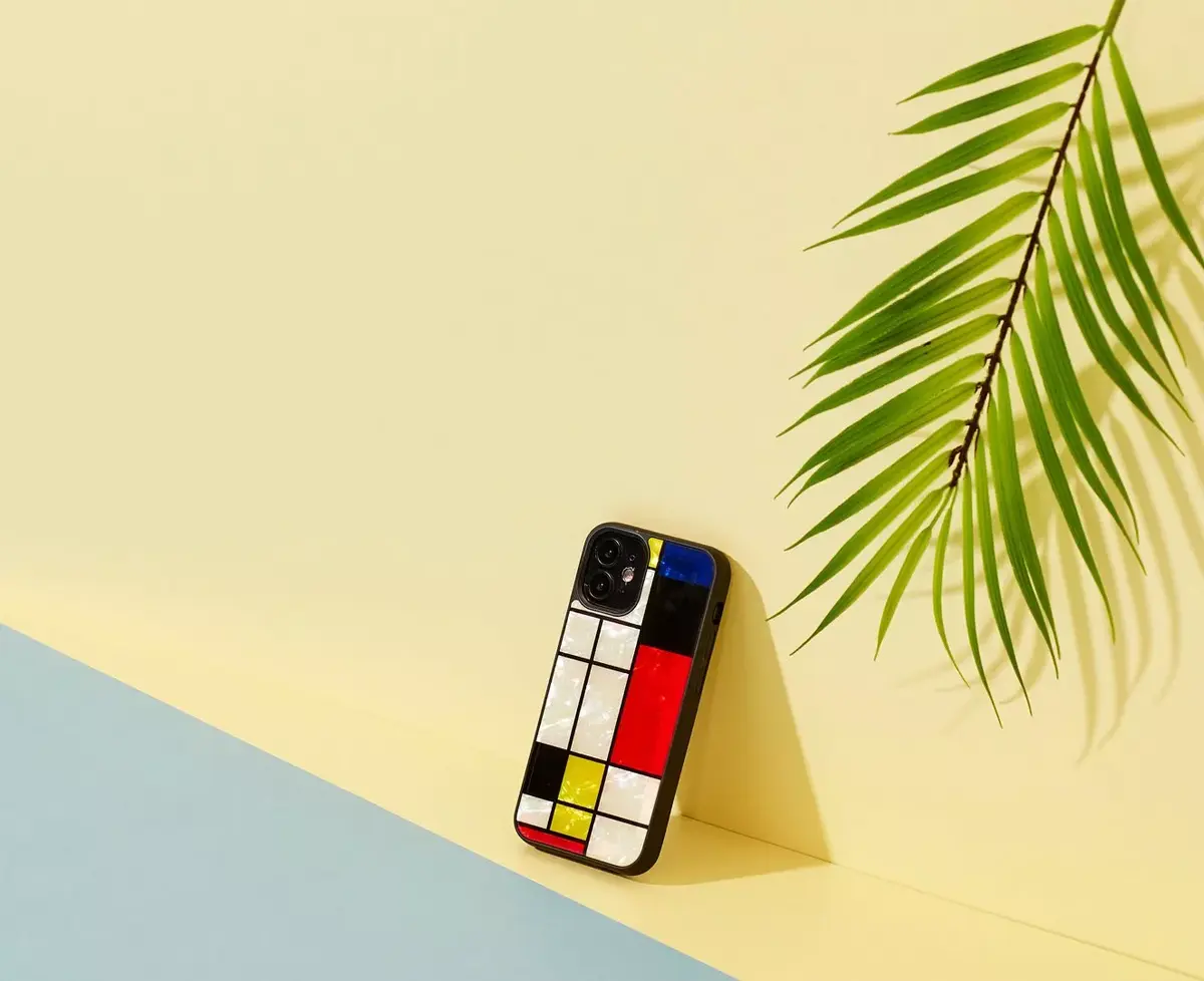 iKins case for iPhone 12 mini — black Mondrian Photo 3