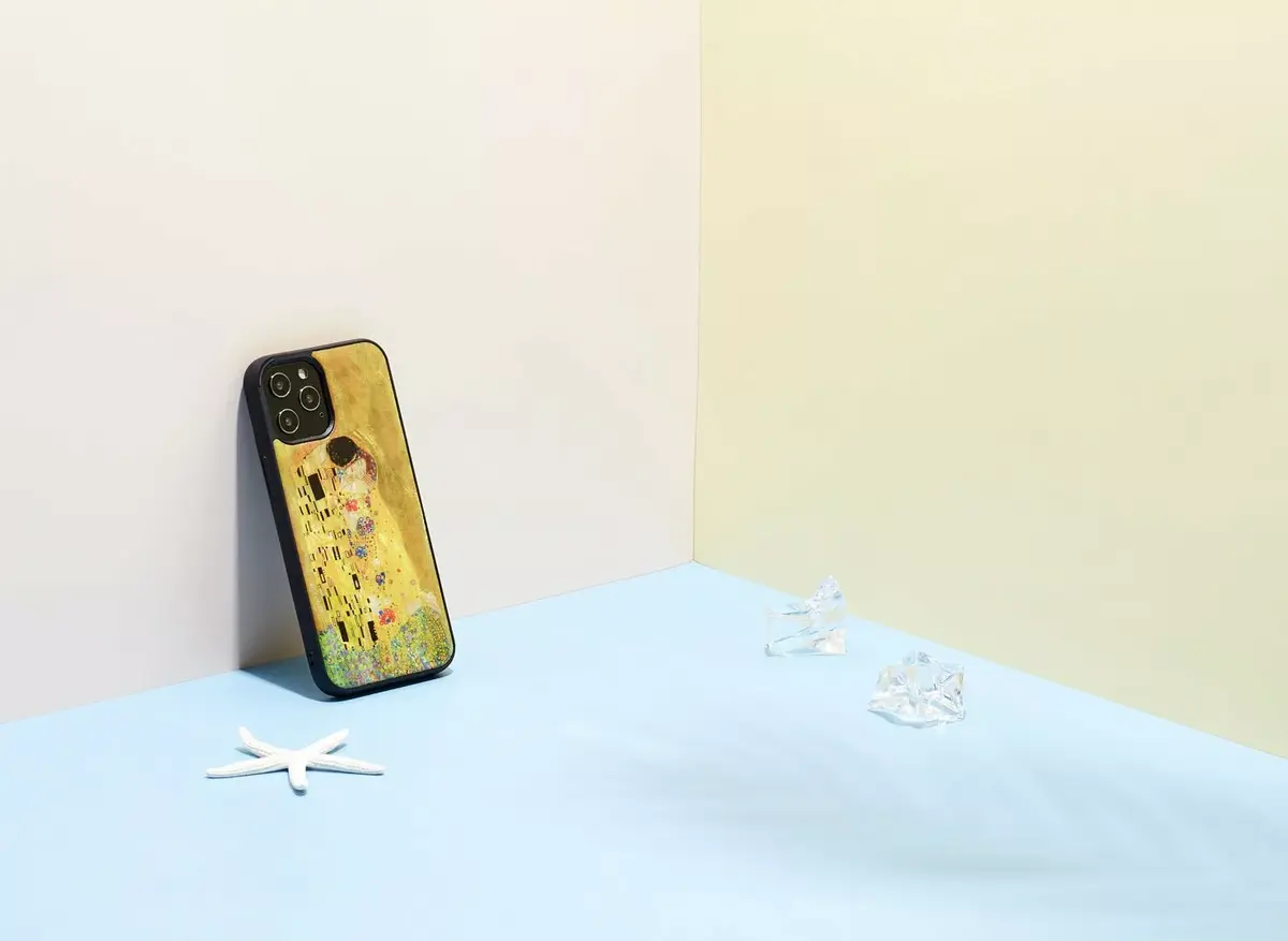 iKins case for Apple iPhone 12 / 12 Pro Photo 4