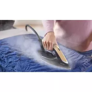 Adapts steam to your ironing speed