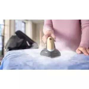 Iron effortlessly with automatic steam
