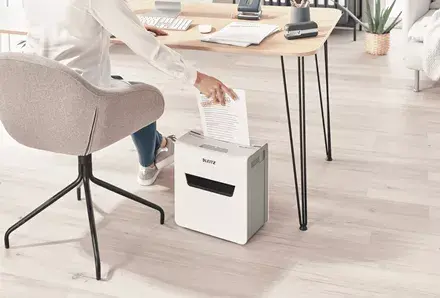 Paper Shredder Leitz IQ Protect Premium 6X P4 Photo 9