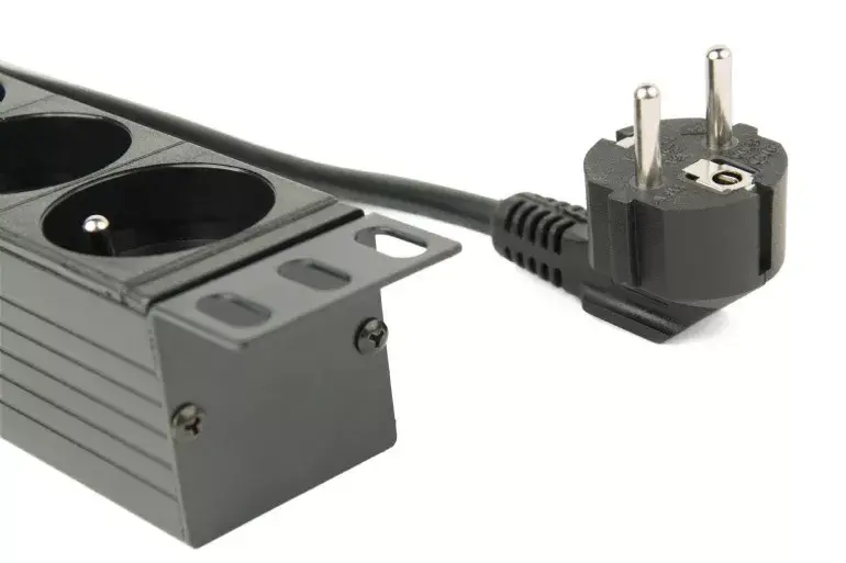 GEMBIRD EG-PDU-014-F PDU — 8× Type E, 16 A Photo 3