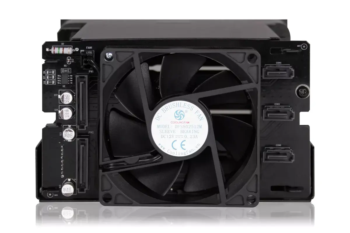 HDD korpuss Icy Dock MB830SP-B Photo 7