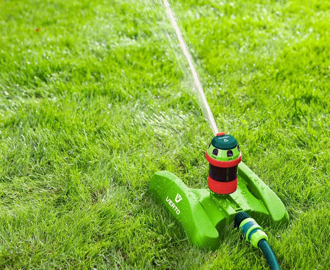 Verto 15G788 plastic multifunctional water sprinkler Photo 3