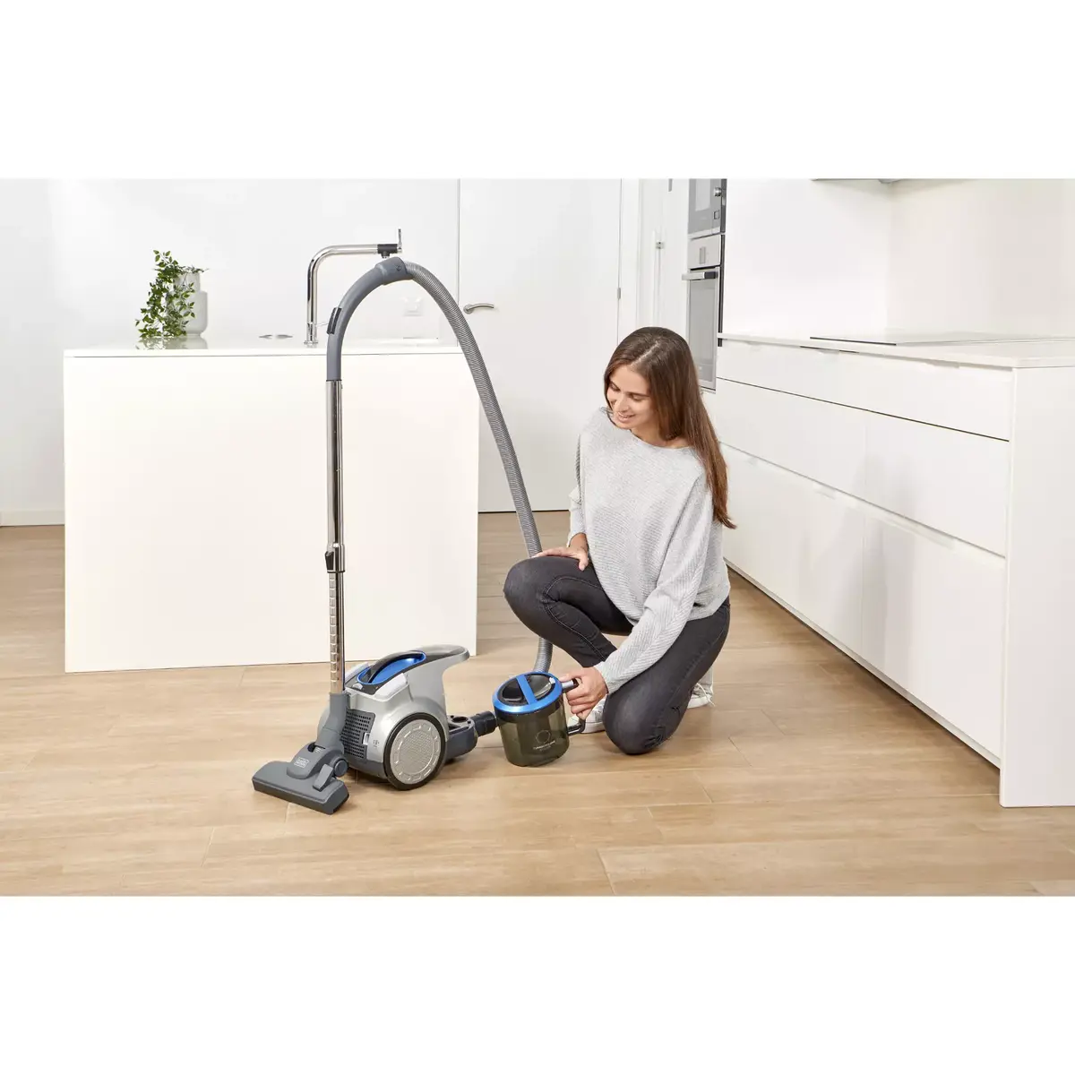 Black & Decker BXVML700E цилиндрический пылесос Photo 18