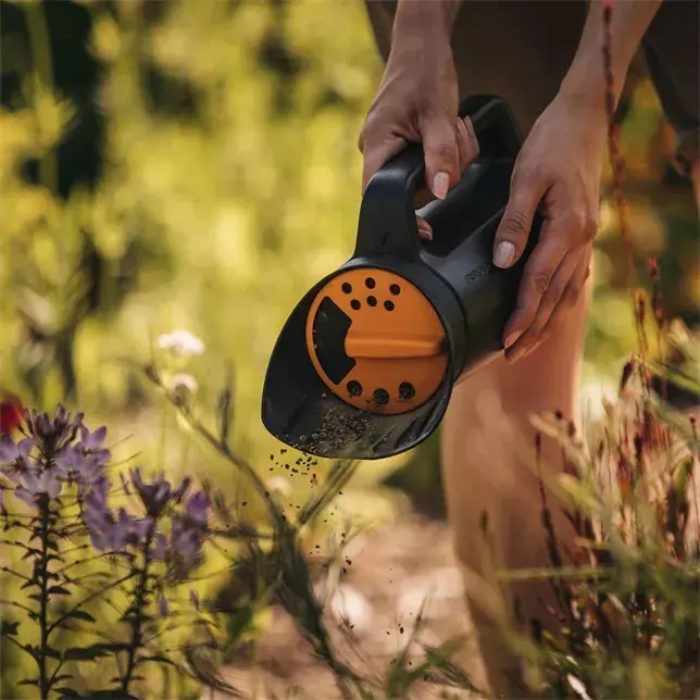 Broadcast Spreader Fiskars 1057076 Photo 5