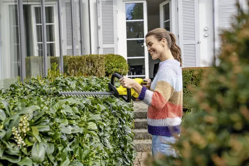 Karcher HGE 18-45 Battery Set hedge trimmer Photo 2
