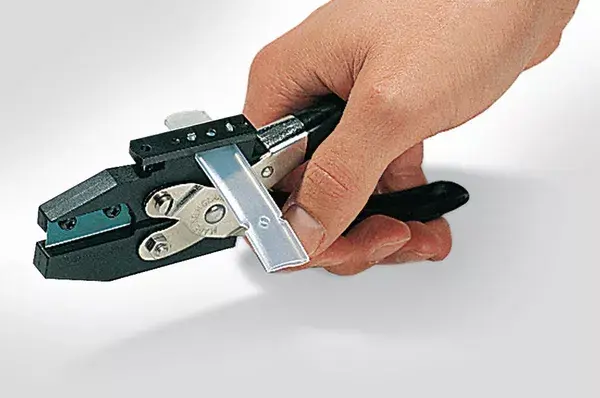 Защитная оболочка Hellermann Tyton HCR09-PEUV-CL Photo 3