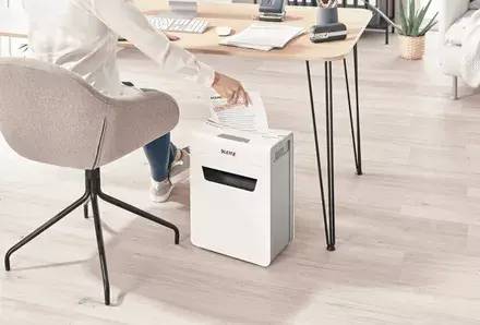Paper Shredder Leitz IQ Protect Premium 4M P5 Photo 9