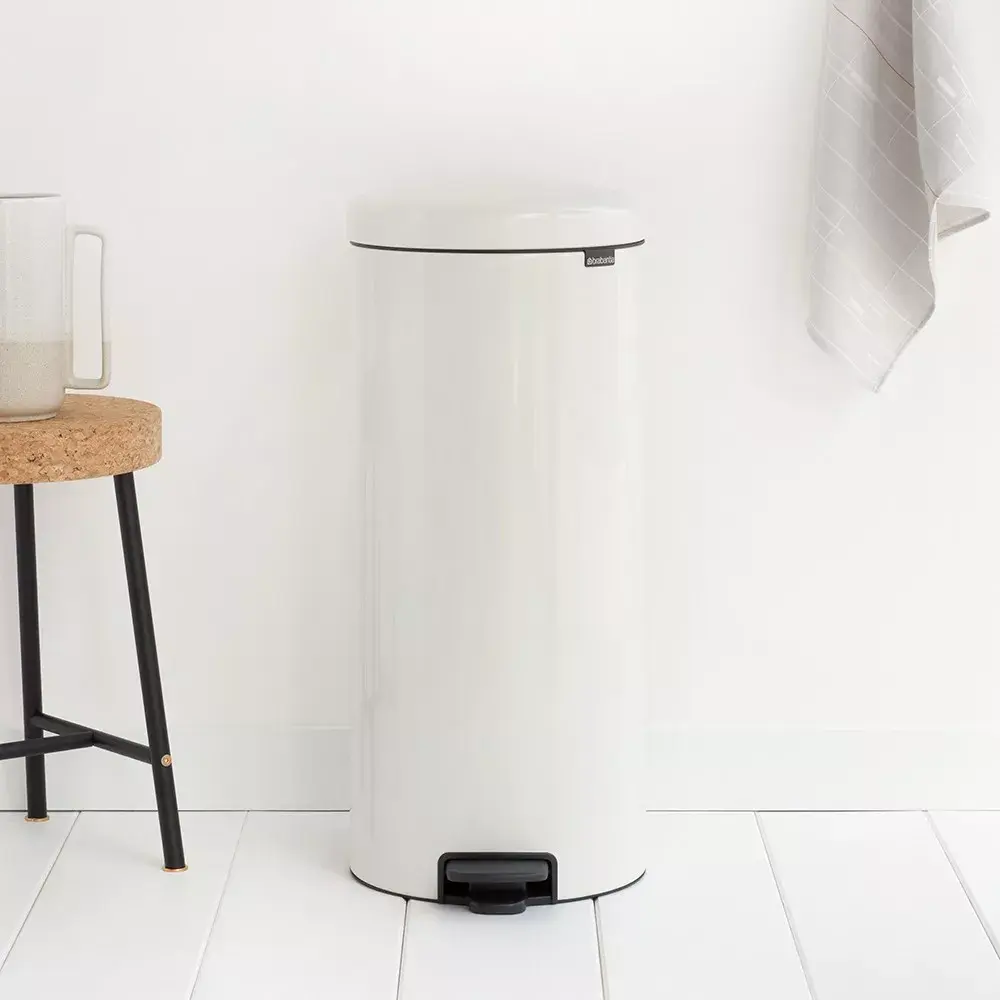 Pedal Bin Brabantia newIcon Round White Photo 2