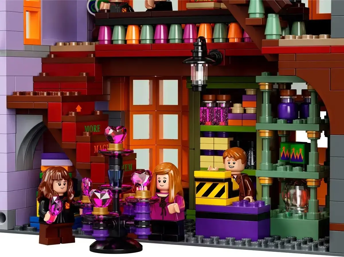 LEGO Harry Potter 75978 Diagon Alley set Photo 14