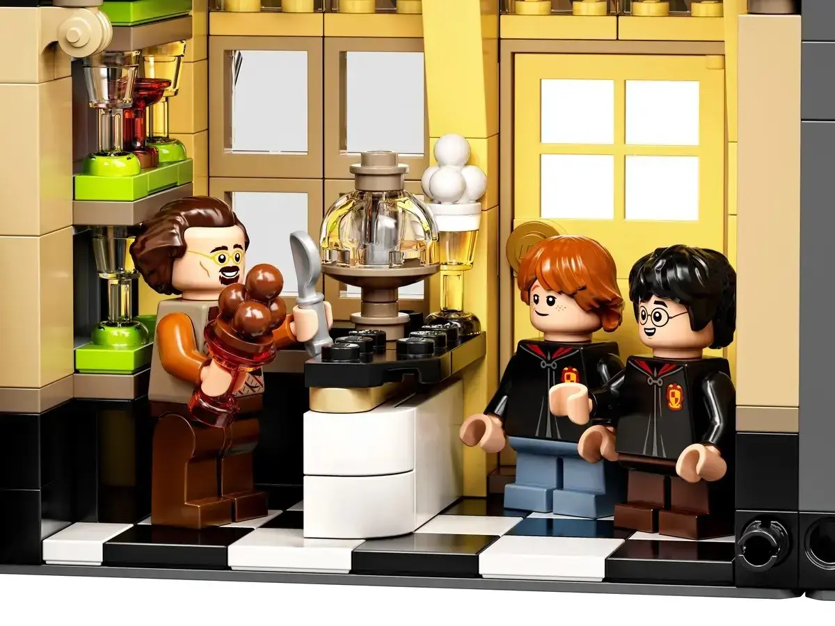 LEGO Harry Potter 75978 Diagon Alley set Photo 21