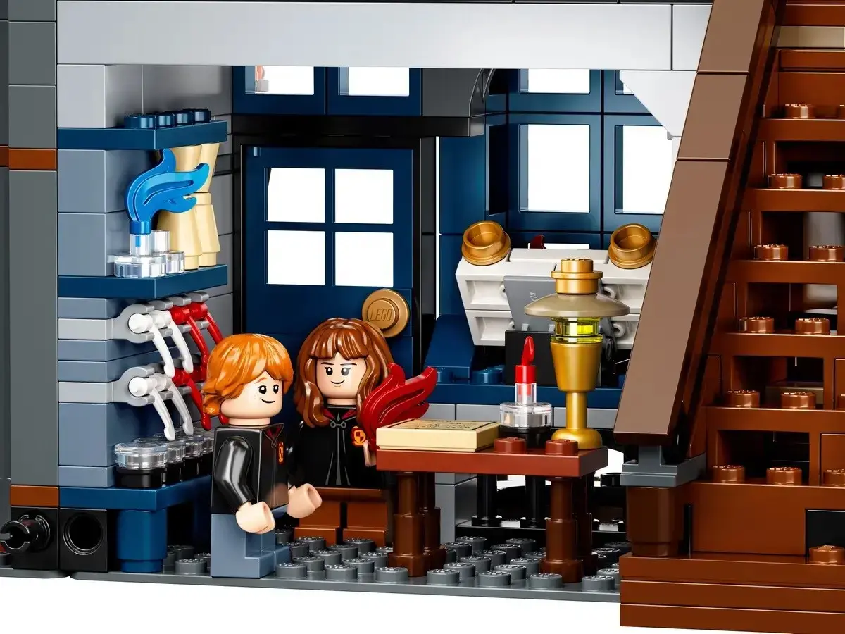 LEGO Harry Potter 75978 Diagon Alley set Photo 22