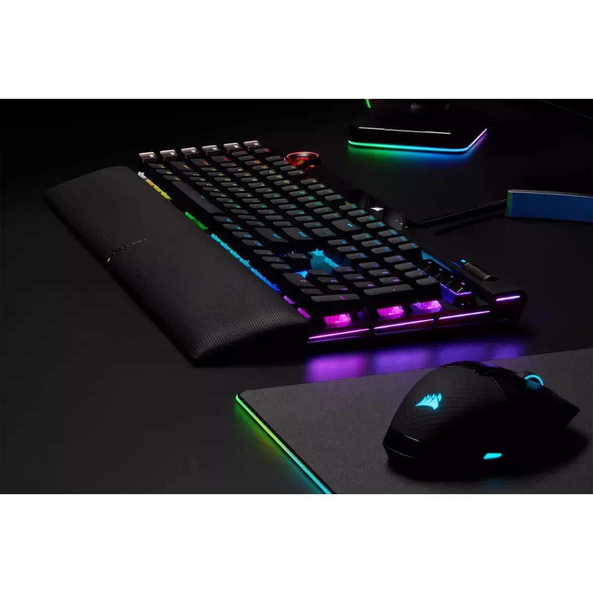 Klavietne Corsair K100 RGB Photo 25