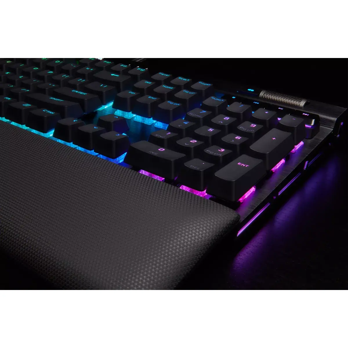 Klavietne Corsair K100 RGB Photo 30
