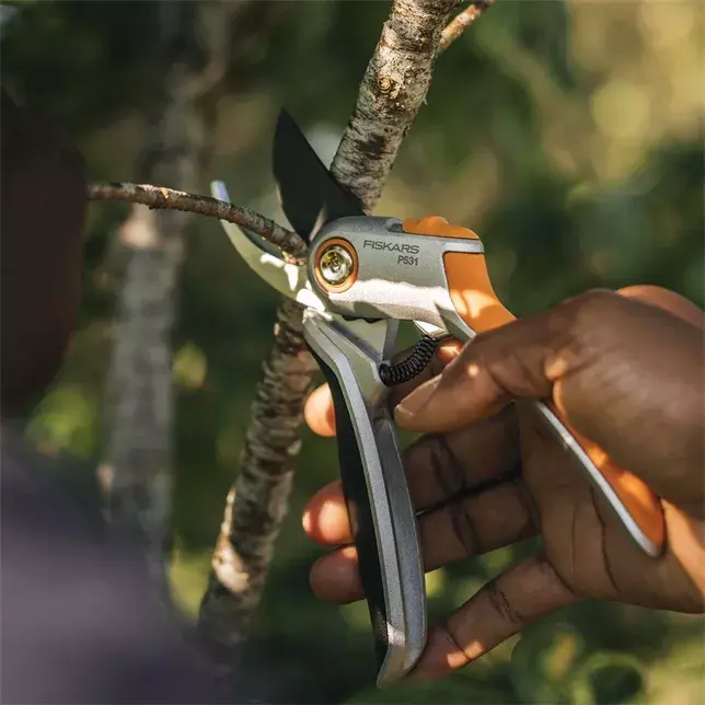 Секатор Fiskars Plus P531 Photo 3