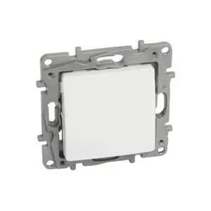 Single-button wall switch Legrand Niloe 6A IP20 White