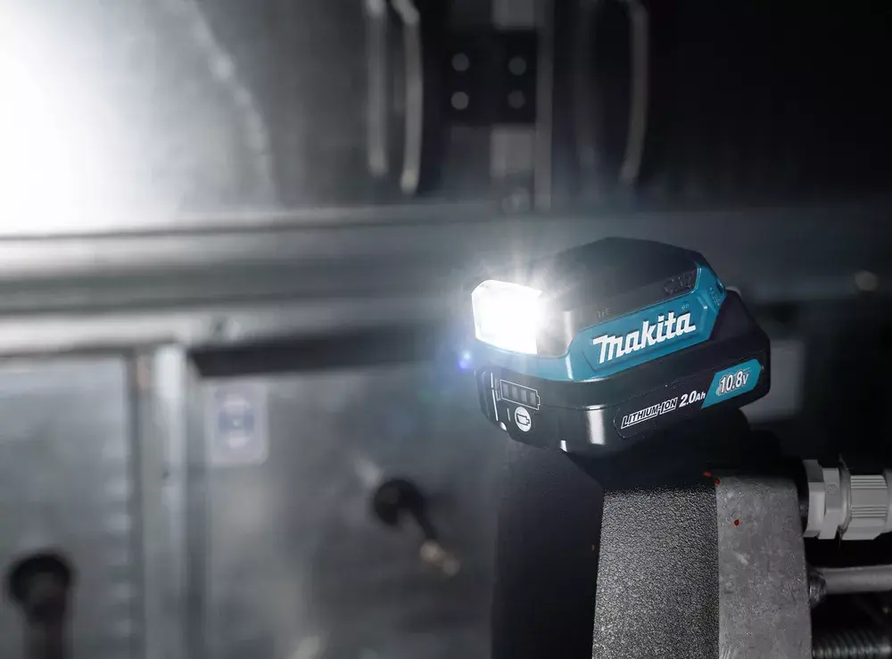 Светодиодная лампа Makita ML103 Photo 2