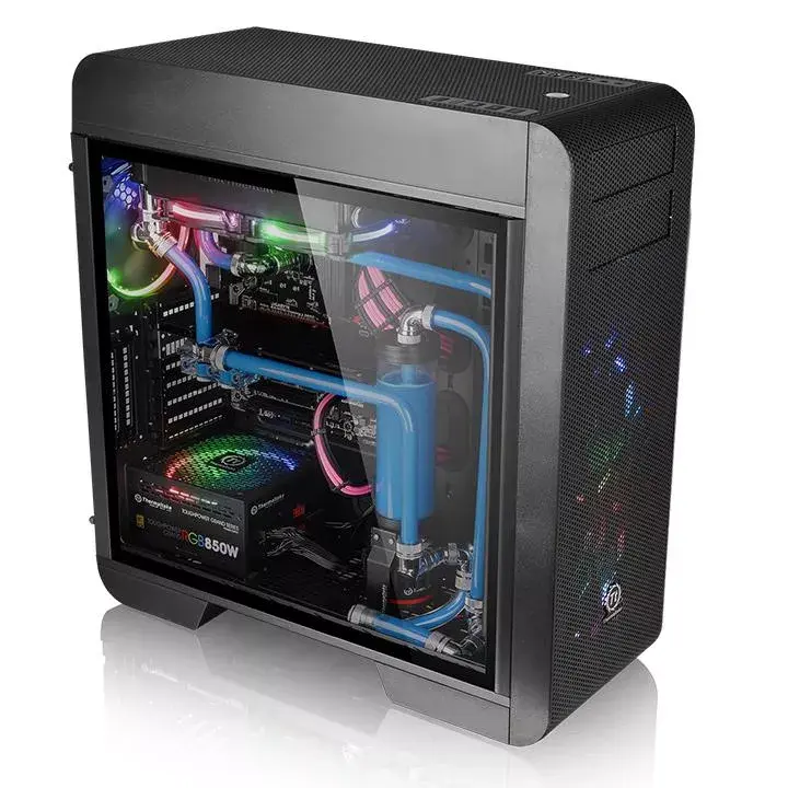 Компьютерный корпус Thermaltake Core V71 Photo 23