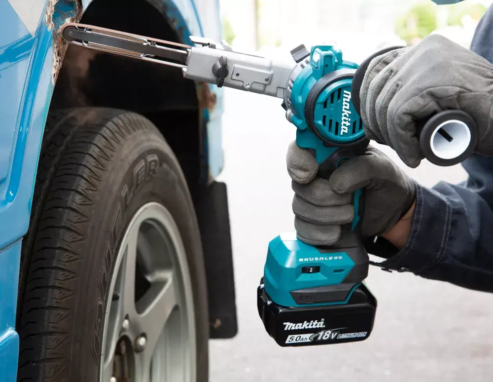 Шлифовальная машинка Makita DBS180Z Photo 15