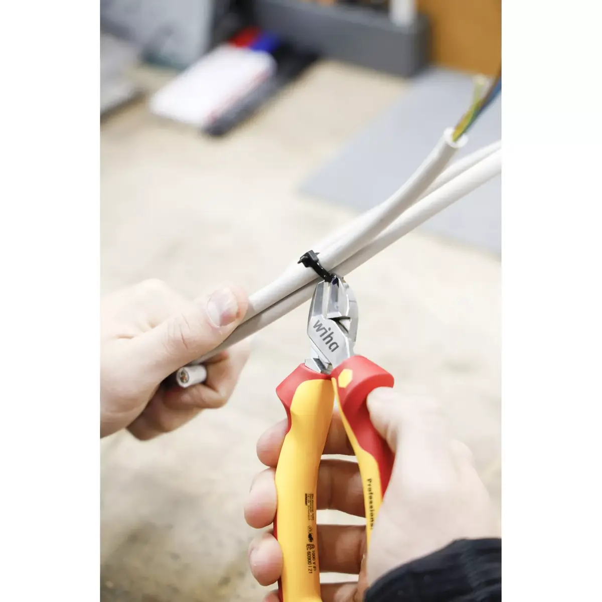Diagonal pliers Wiha 43340 Photo 3