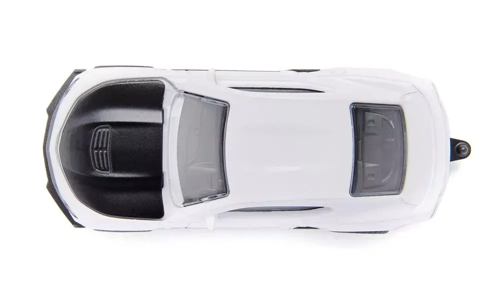 Siku Chevrolet Camaro — гоночный автомобиль Photo 4