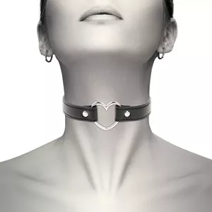 COQUETTE Necklace D-226908 vegan leather heart accessory for pets